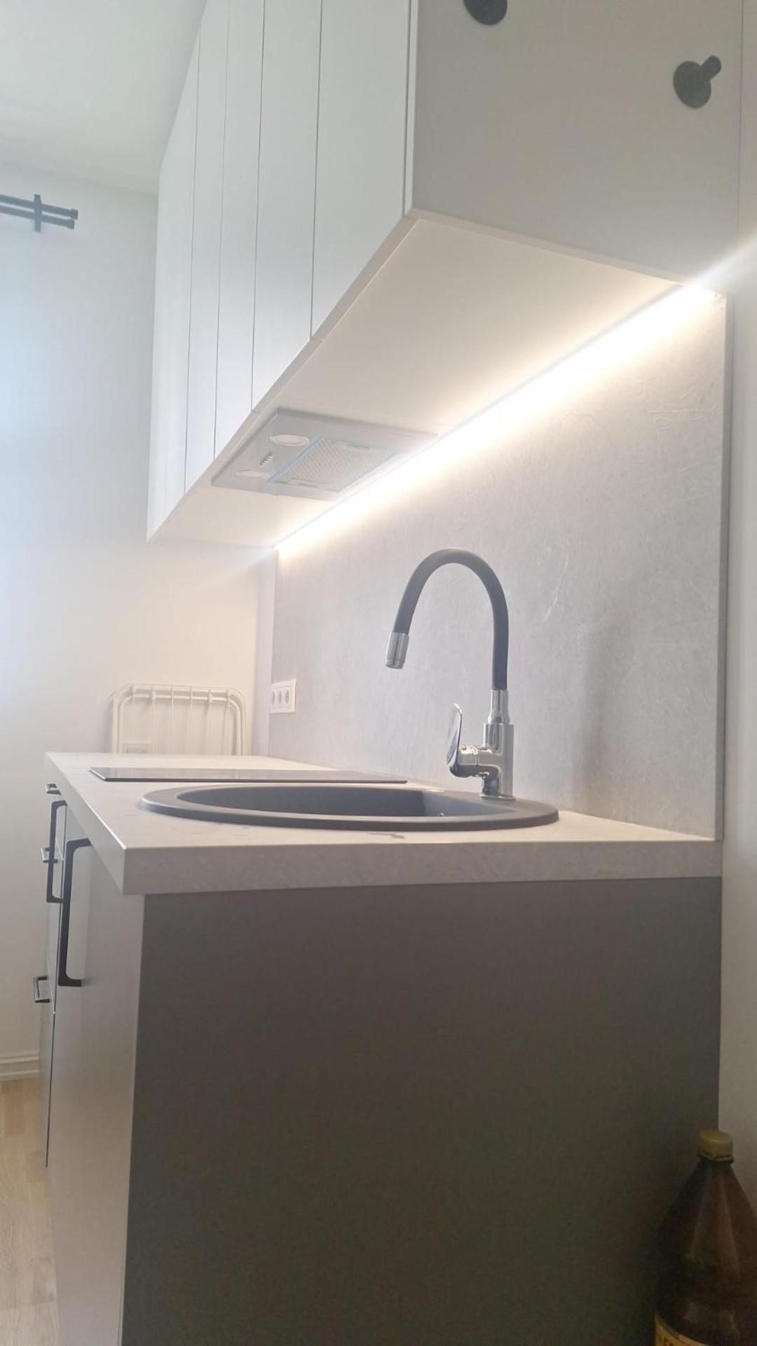 New Gray In The Center Of Appartement *